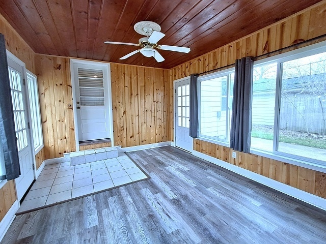 Building Photo - 220 Hunter Dr