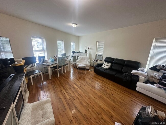 Photo - 1024 Broadway Apartment