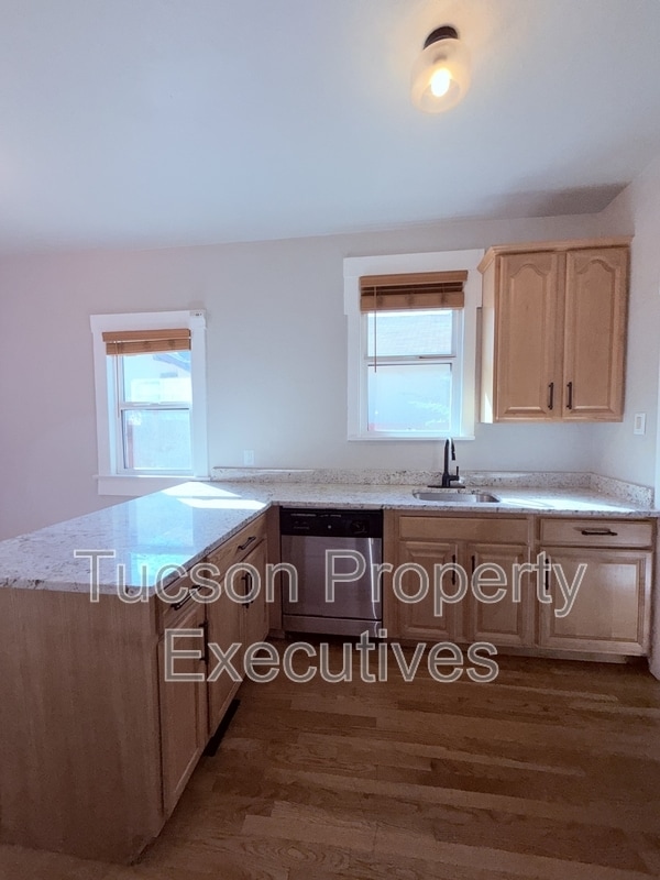 Photo - 1245 N 1st Ave