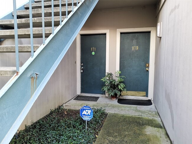 Photo - 7950 N Stadium Dr Unit 171