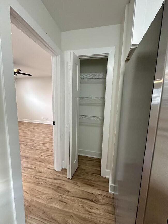 Photo - 3 bedroom in Chicago IL 60618 Unidad 2