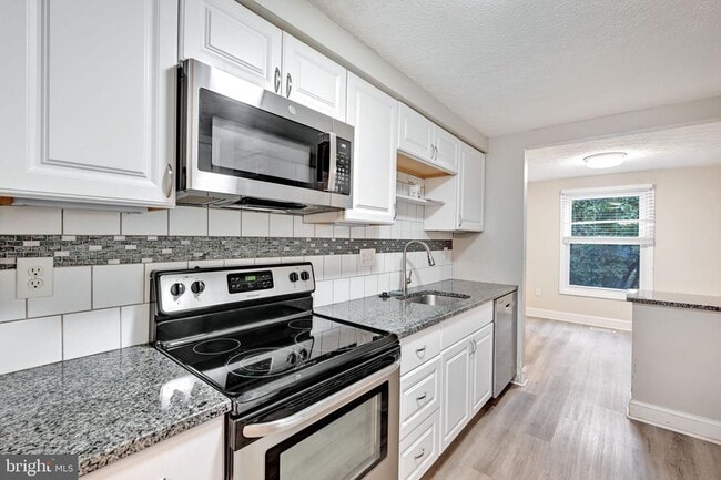 637 Whittier Pkwy