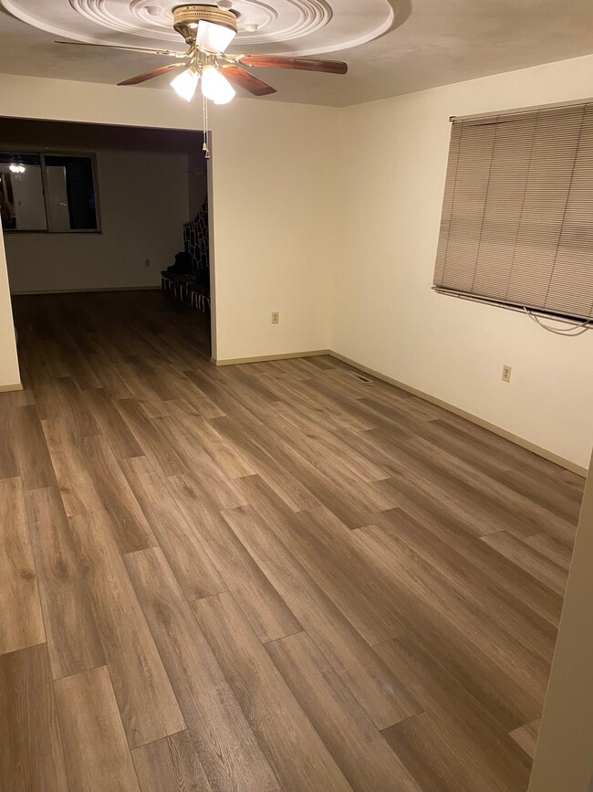 Dining room - 209 State St Unit A