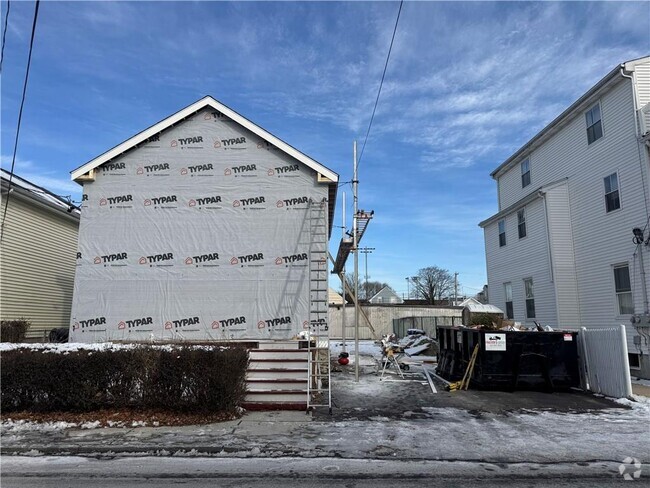 Building Photo - 34 E Bowery St Rental