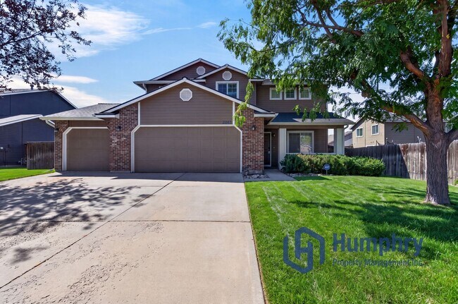 2243 N Cougar Way