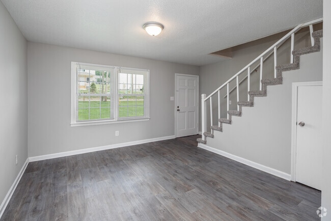 2BR, 1.5BA - 950SF - Living Room