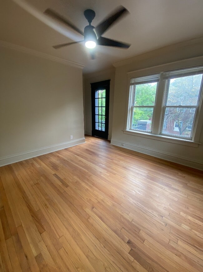 Photo - 2037B Maury Unidad B