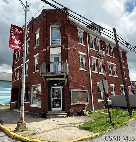 Photo - 1800 Graham Ave