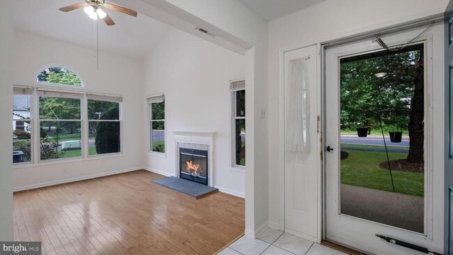 Photo - 48 Walton Ct