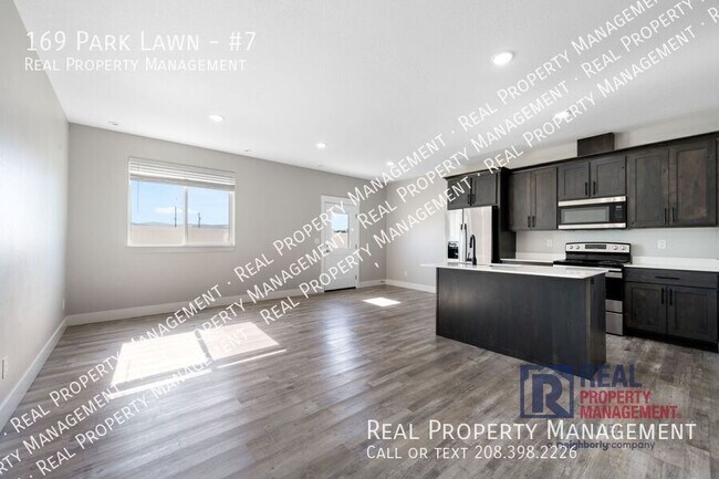 Photo - 169 Park Lawn Dr Unit #7