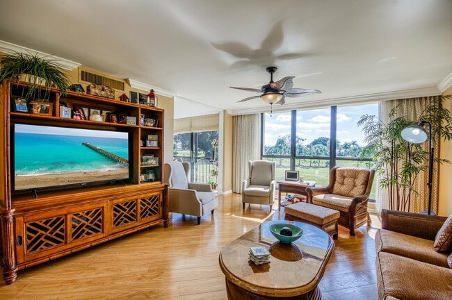 Photo - 5350 Woodland Lakes Dr Unit 209