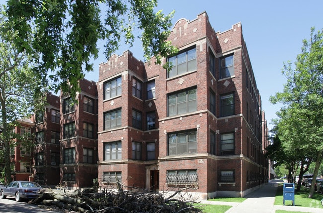 Building Photo - 5300-5308 S. Greenwood Avenue