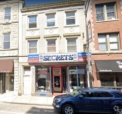 Building Photo - 3229 N Clark St Rental