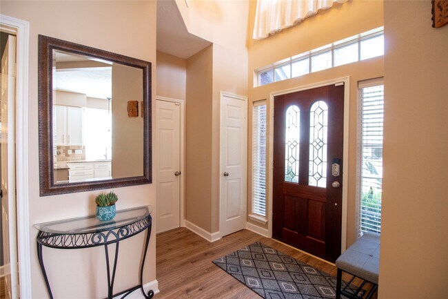 Photo - 7911 Hidden Oaks Ln