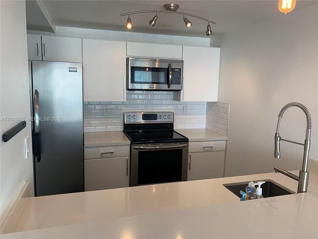 Photo - 600 NE 36th St Unit 1017