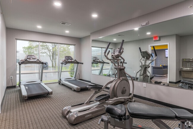 Fitness Center - Deep Elm