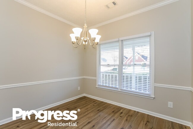 Photo - 790 Brand South Trail