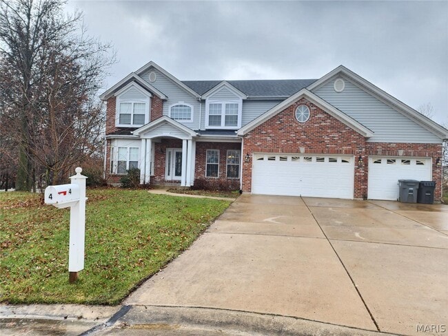 Building Photo - 4 Greenbriar Summit Ct