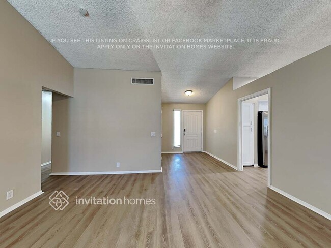 Photo - 8120 W Tuckey Ln