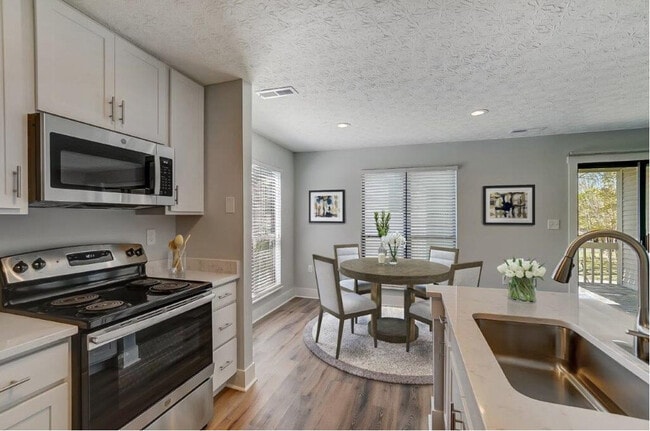 Photo - Ashton Woods Apartments