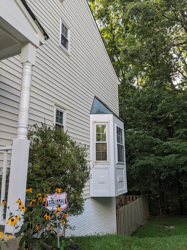 Photo - 13533 Ambassador Dr