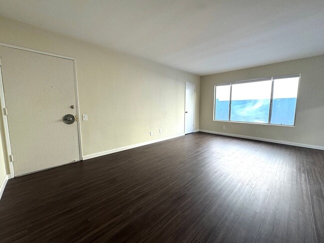 Photo - 1124 N Olive Dr Unit 208