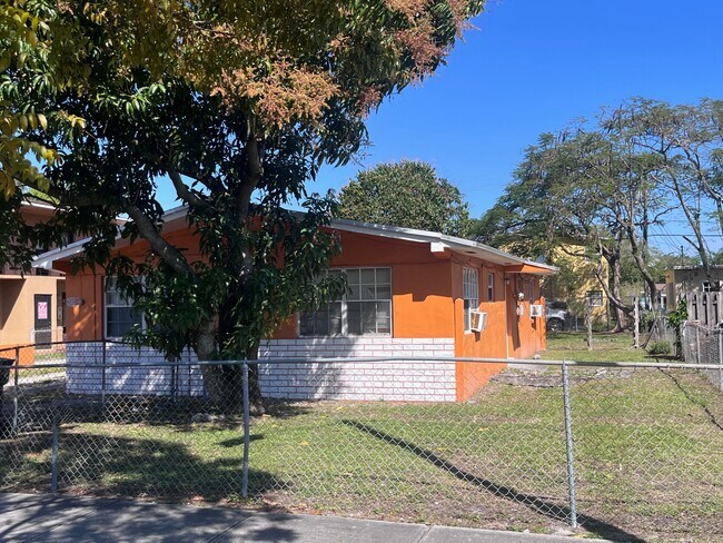 2545 York St Unidad 1
