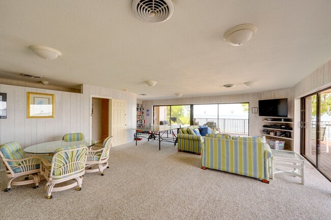 Building Photo - 97652 Overseas Hwy Unit ID1307209P