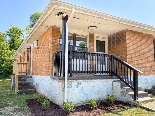 Building Photo - 2113 Ocoee St
