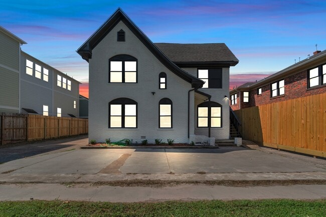 Photo - 1812 Wheeler Ave