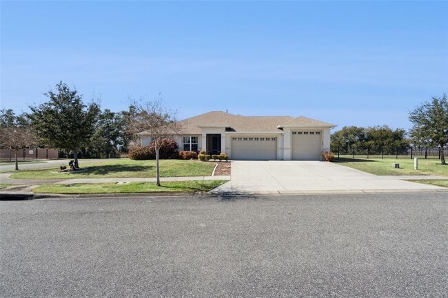 Building Photo - 735 Black Eagle Dr