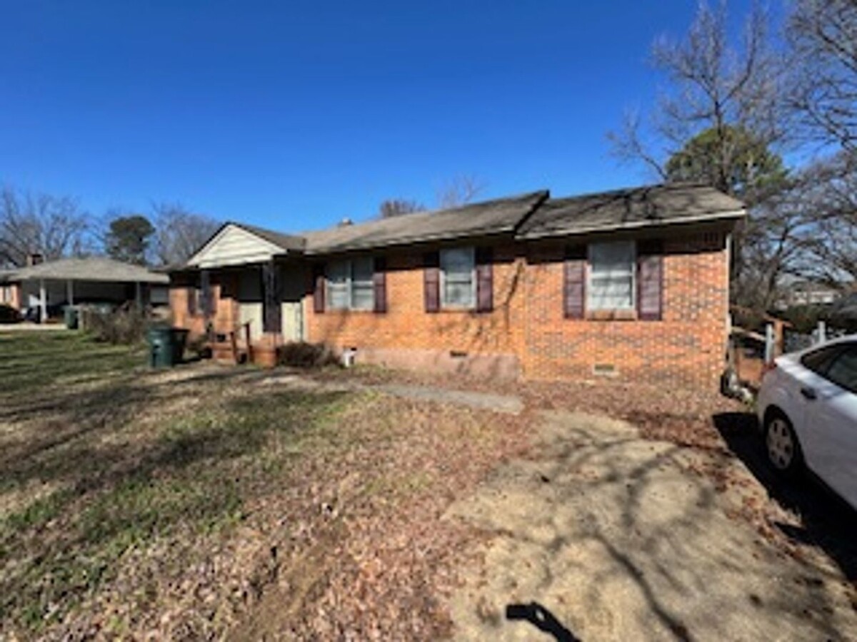 Three Bedroom / One Bath Frayser Home - Three Bedroom / One Bath Frayser Home