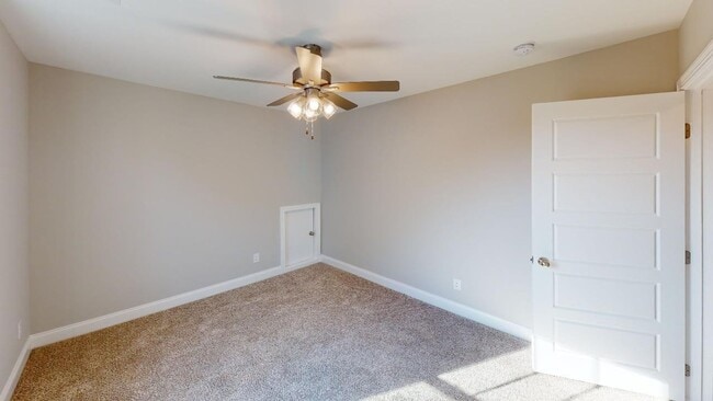Photo - BEAUTIFUL-5 Bedroom for Rent!