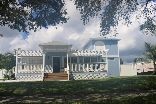 Photo - 475 Seabrook Rd