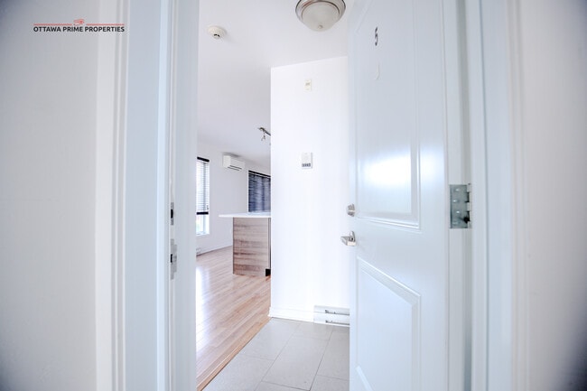 Photo - Modern 1-bedroom apartment near downtown Ottawa Unité 5