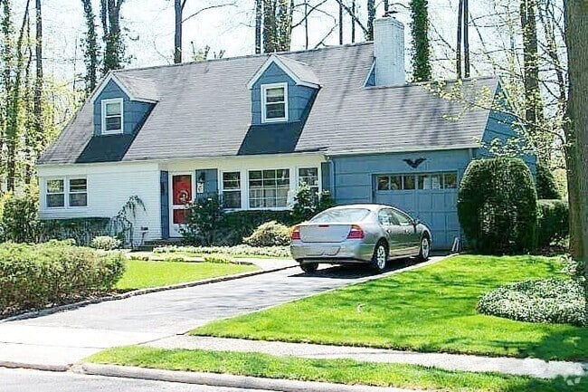 Building Photo - 258 Steamboat Rd Rental