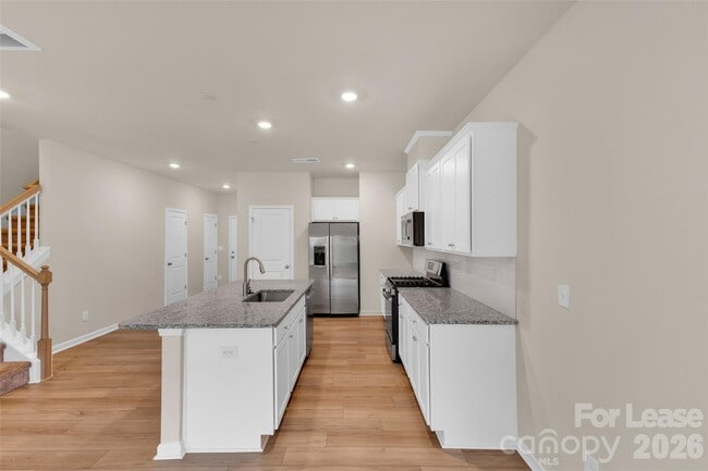 Photo - 2777 Yeager Dr NW