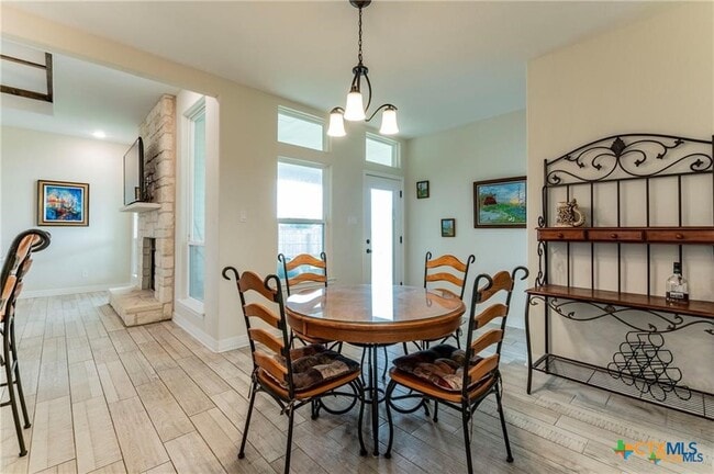 Photo - 8119 Green Hill Dr