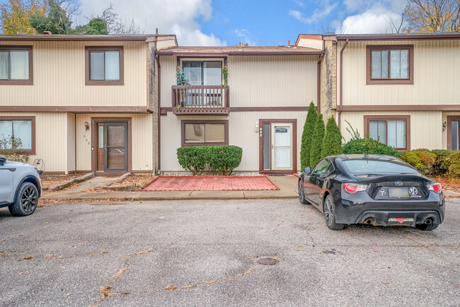 Photo - 945 Birch Rd Townhome