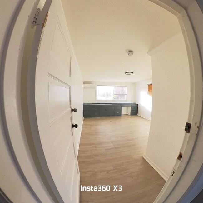 Photo - Auburn Commercial Unit Apt - Upstairs