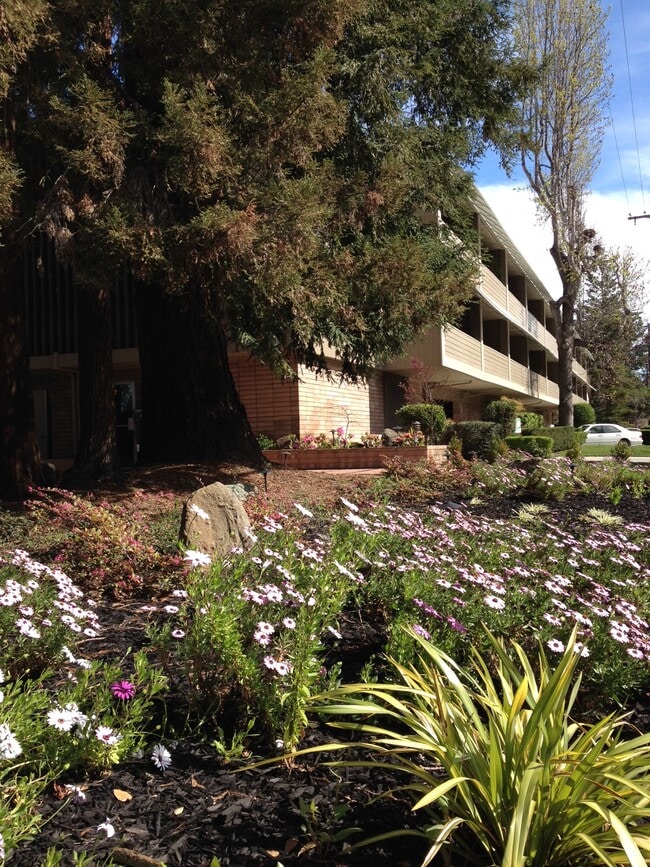 Union Plaza Apartments