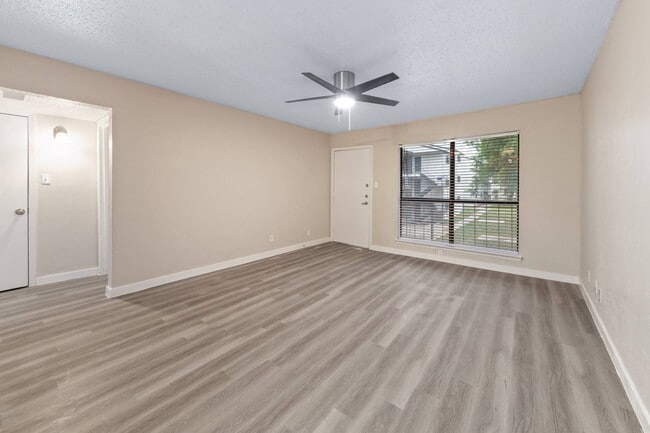 Photo - Tides on Park Lane