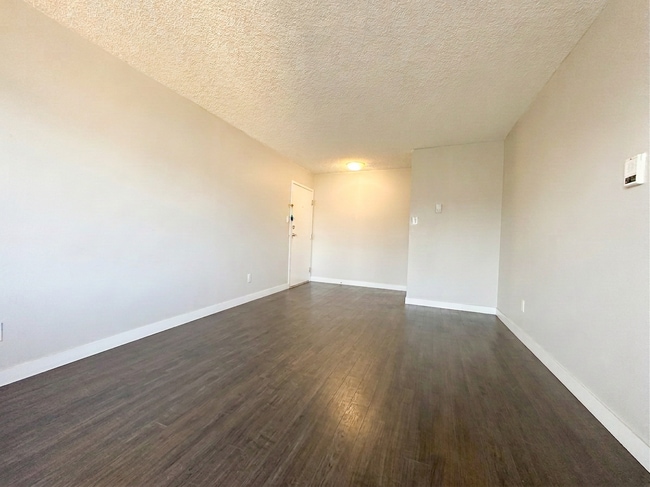 12015 82 St NW Unit 2A