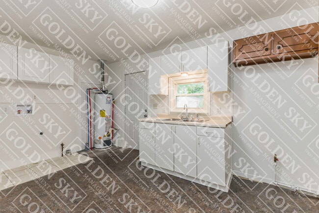 Photo - 628 W Memorial Dr