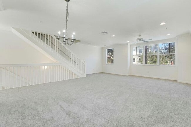 Photo - 441 Amador Ln