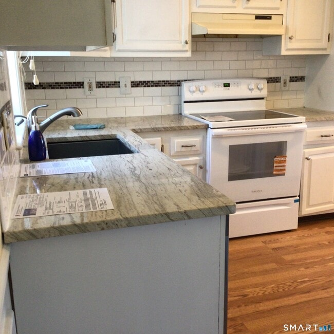 Photo - 15 Bon Air Ave