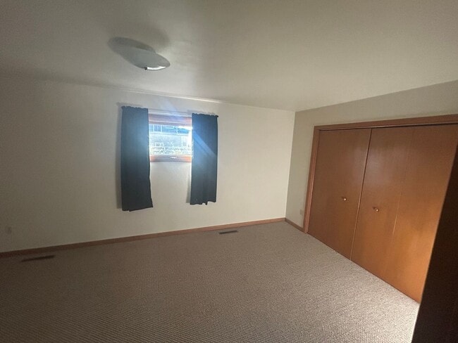 Photo - Colonial Gardens Apartments Unit Apt 50