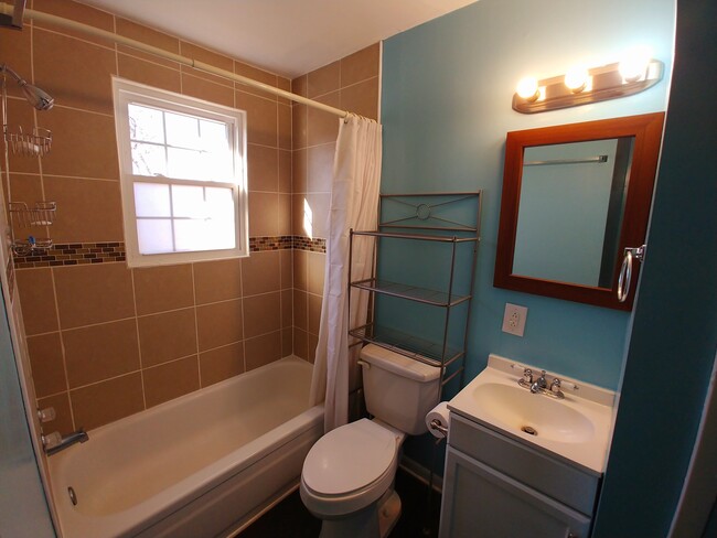 Photo - 644 N 5th St