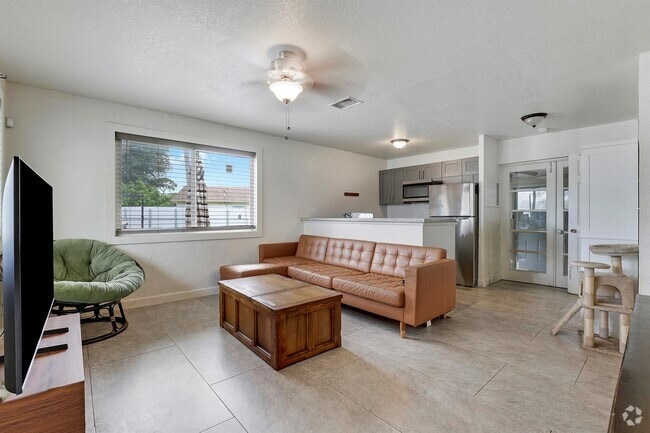 Building Photo - 3401 Avenue F Rental