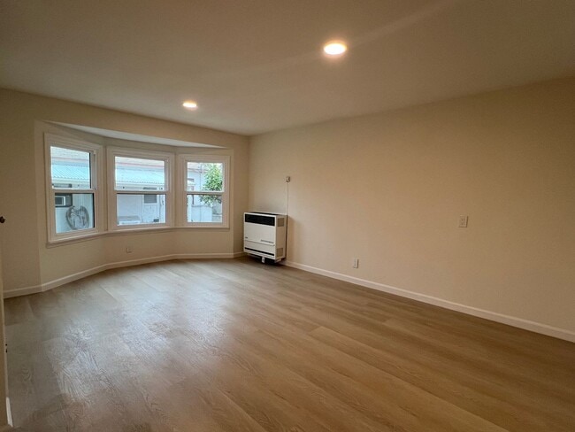 Photo - 17 Unit 862